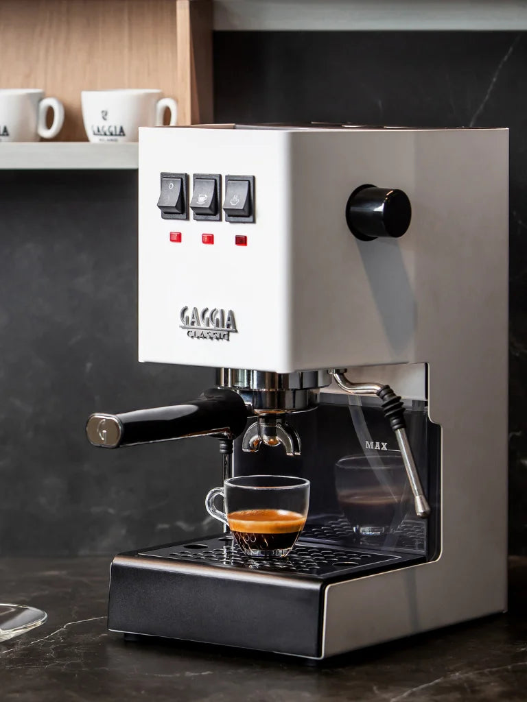 新品未使用GAGGIA CLASSIC ホームバリスタ プロフェッショナルセット New Gaggia Classic - Semi automatic espresso machine for home